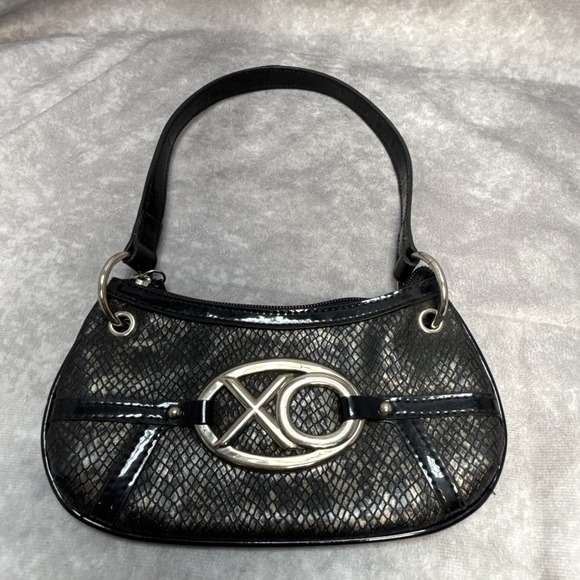 XOXO Handbags - Vintage Y2K XOXO black snakeskin textured mini shoulder bag VGUC